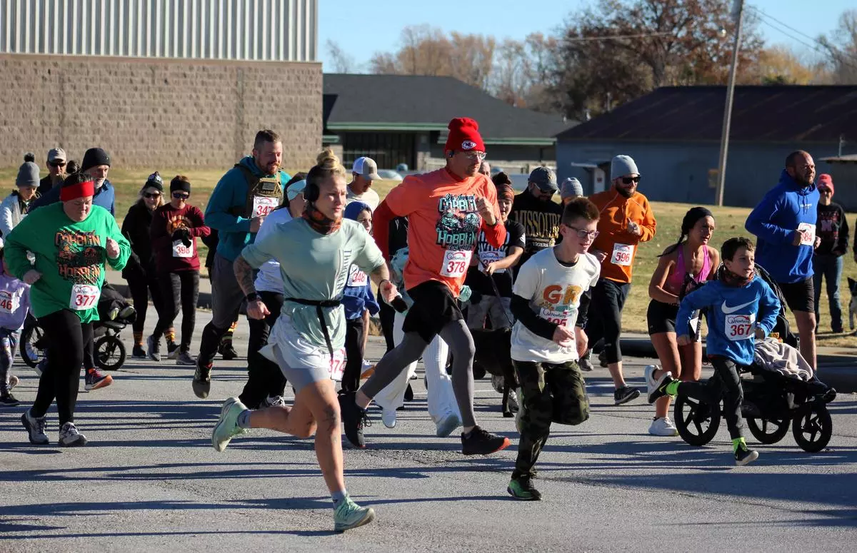 A group of people running the Gobbin Hobblin event